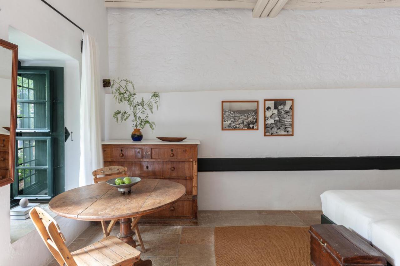 Bratsera Boutique Hotel Hydra  Bagian luar foto