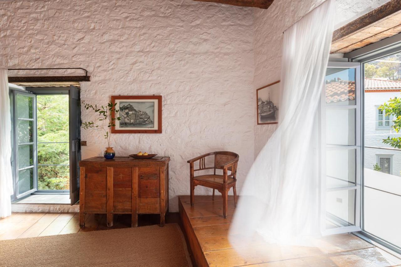 Bratsera Boutique Hotel Hydra  Bagian luar foto