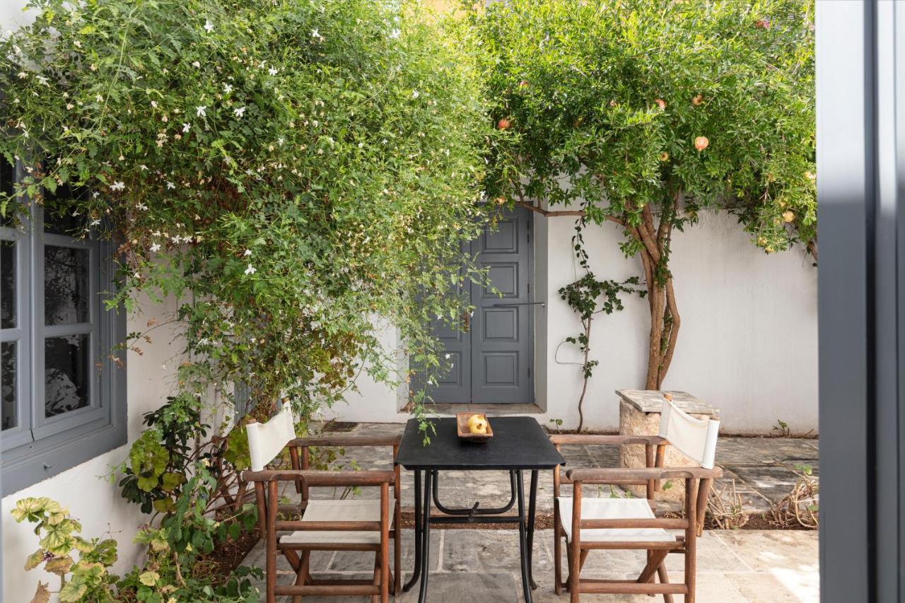 Bratsera Boutique Hotel Hydra  Bagian luar foto