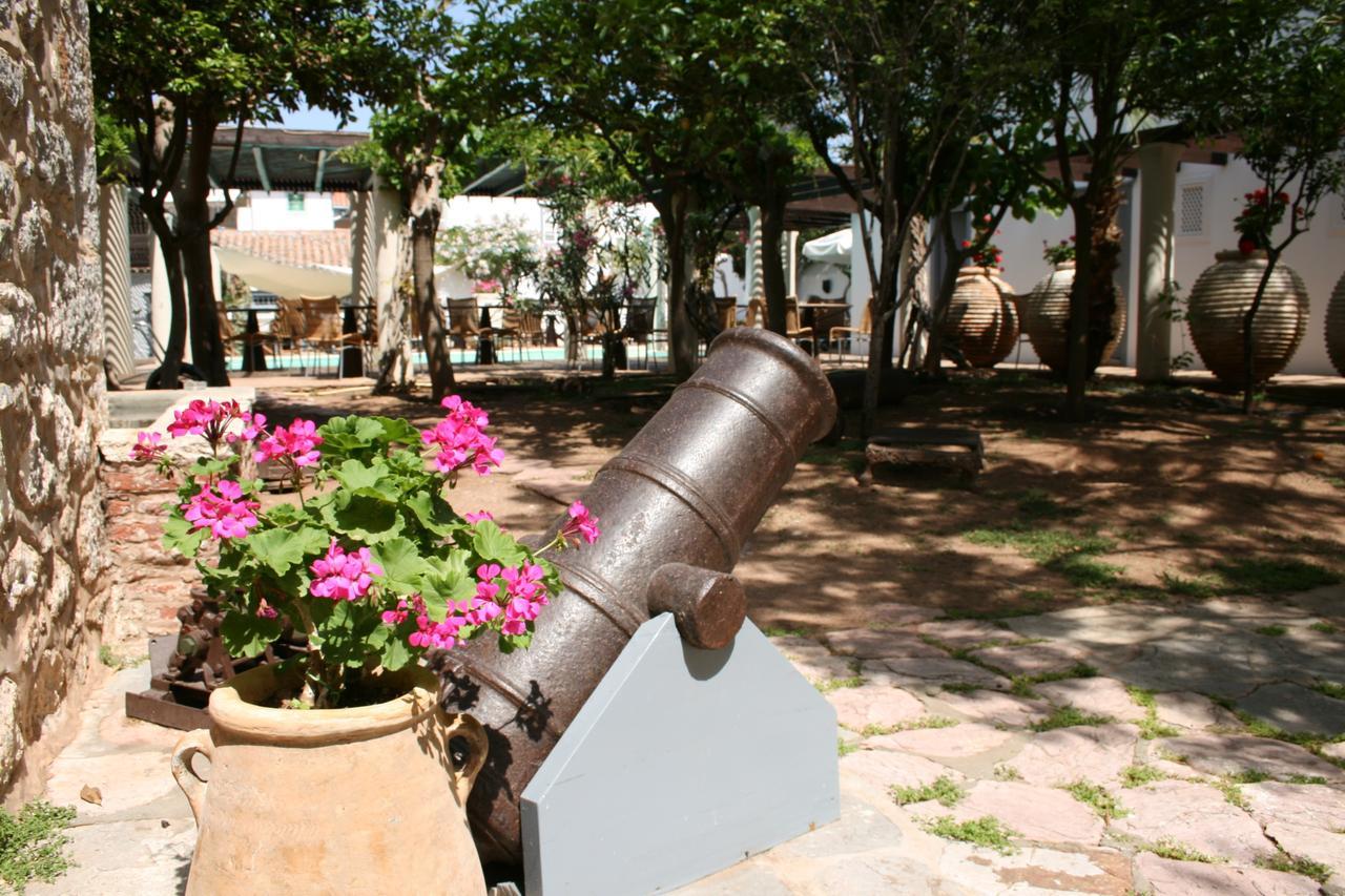Bratsera Boutique Hotel Hydra  Bagian luar foto